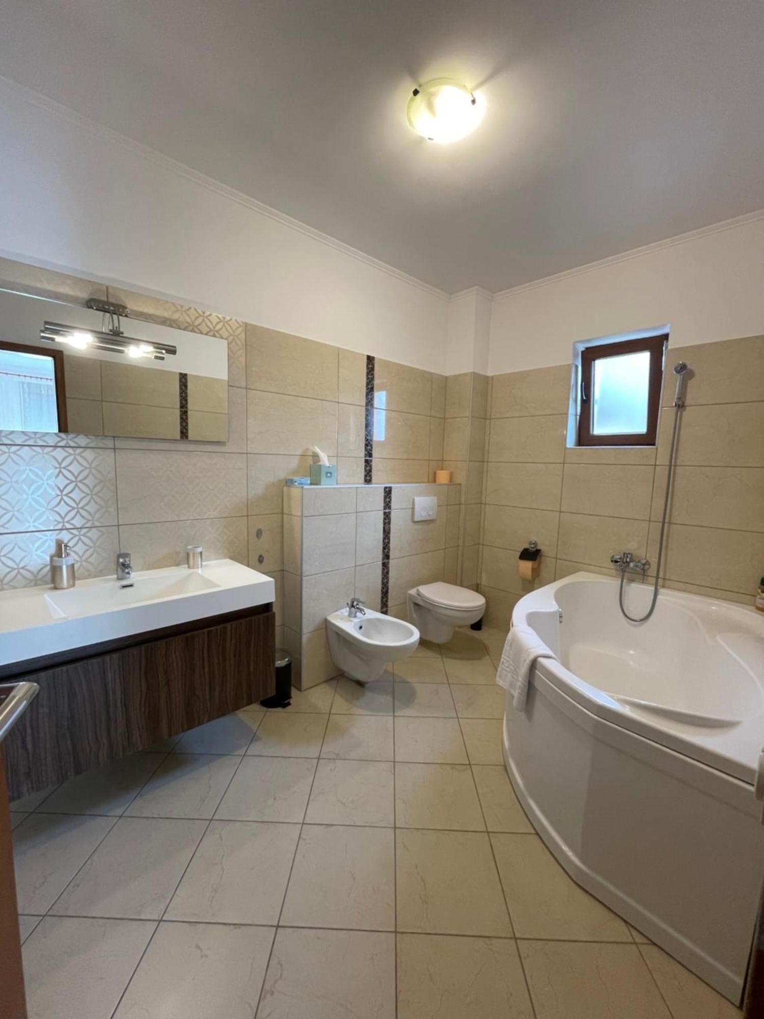 Apartment In The Villa Northern Dreams #1 Parking Included In Price Timisoara Exterior photo